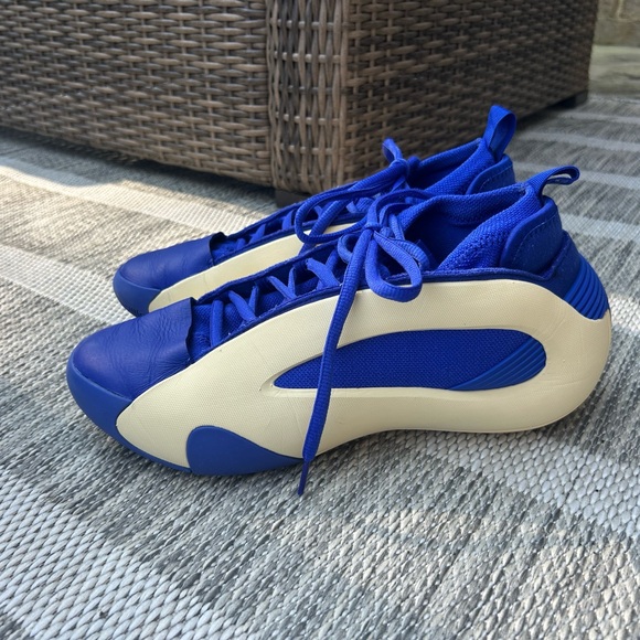 Harden Vol 8 Adidas Blue Cream Basketball Shoes - Picture 1 of 3